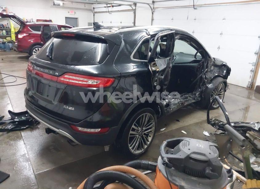 Photo 4 of 2015 Lincoln Mkc N/A (VIN 5LMTJ2AH1FUJ24587)