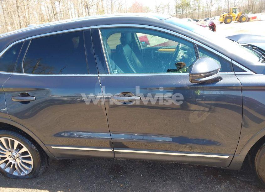 Photo 13 of 2015 Lincoln Mkc N/A (VIN 5LMTJ2AH2FUJ05126)