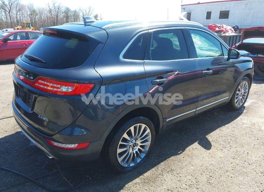 Photo 4 of 2015 Lincoln Mkc N/A (VIN 5LMTJ2AH2FUJ05126)