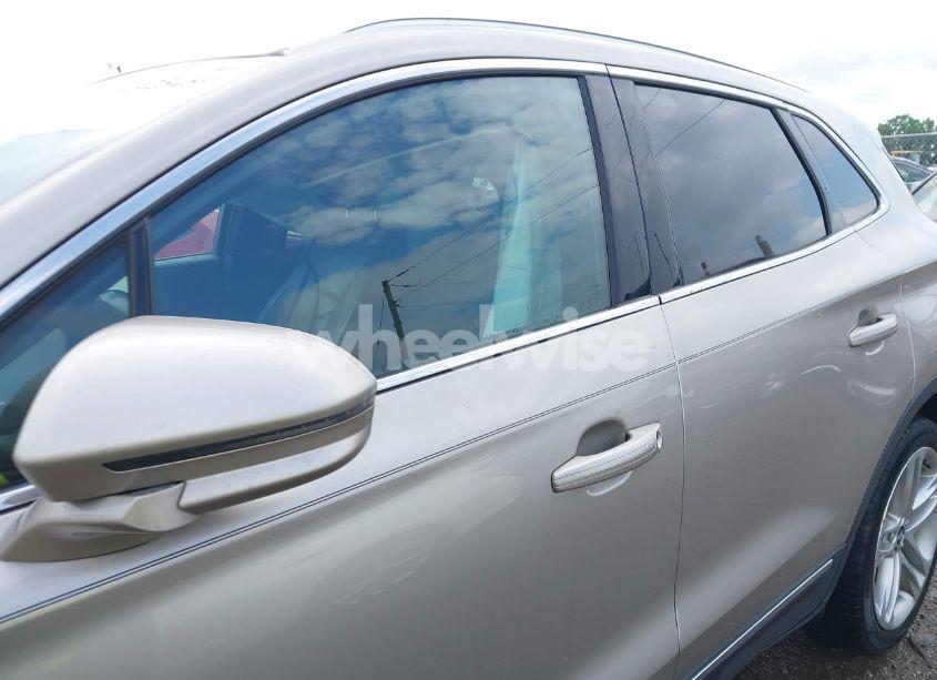 Photo 14 of 2015 Lincoln Mkc N/A (VIN 5LMTJ2AH2FUJ23531)