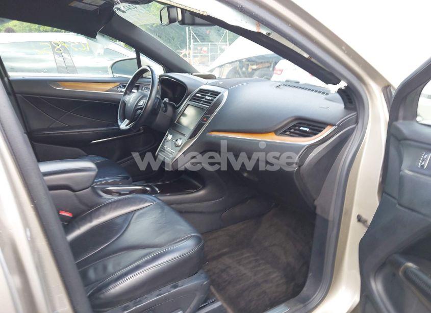 Photo 5 of 2015 Lincoln Mkc N/A (VIN 5LMTJ2AH2FUJ23531)