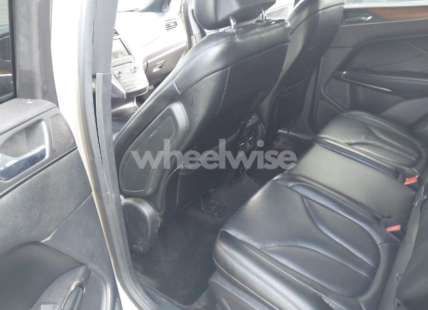 Photo 8 of 2015 Lincoln Mkc N/A (VIN 5LMTJ2AH2FUJ23531)