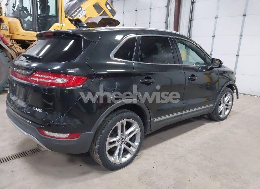 Photo 4 of 2015 Lincoln Mkc N/A (VIN 5LMTJ2AH3FUJ40676)