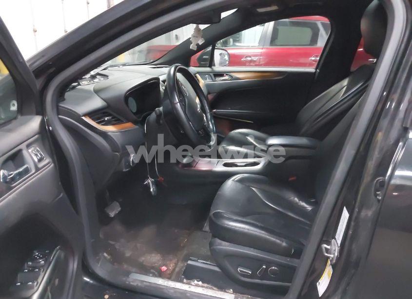 Photo 5 of 2015 Lincoln Mkc N/A (VIN 5LMTJ2AH3FUJ40676)