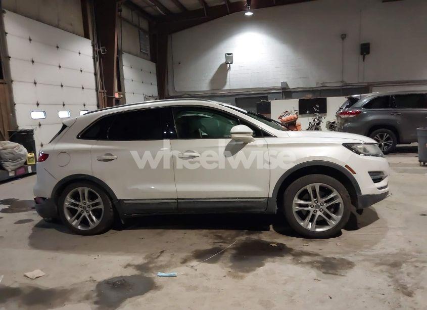 Photo 13 of 2015 Lincoln Mkc N/A (VIN 5LMTJ2AH5FUJ08604)