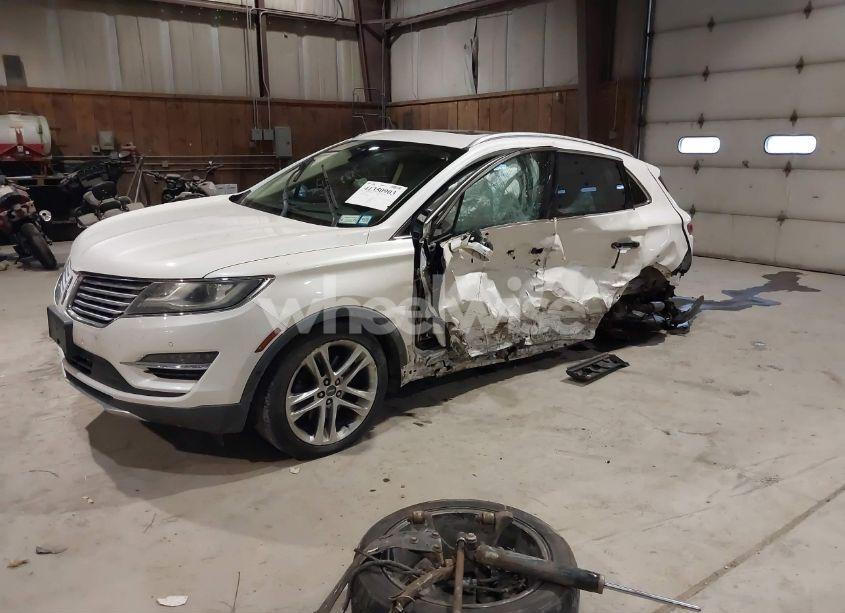 Photo 2 of 2015 Lincoln Mkc N/A (VIN 5LMTJ2AH5FUJ08604)
