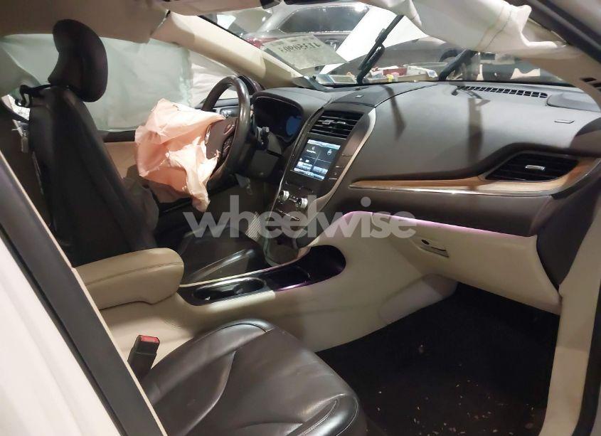 Photo 5 of 2015 Lincoln Mkc N/A (VIN 5LMTJ2AH5FUJ08604)