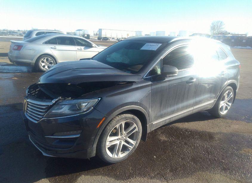 Photo 2 of 2015 Lincoln Mkc N/A (VIN 5LMTJ2AH5FUJ25340)