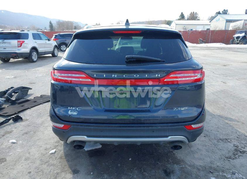 Photo 17 of 2015 Lincoln Mkc N/A (VIN 5LMTJ2AH9FUJ40570)