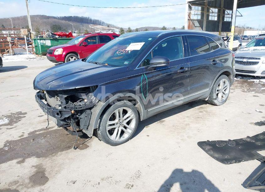 Photo 2 of 2015 Lincoln Mkc N/A (VIN 5LMTJ2AH9FUJ40570)