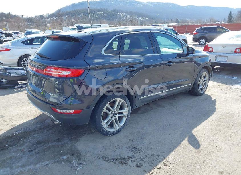 Photo 4 of 2015 Lincoln Mkc N/A (VIN 5LMTJ2AH9FUJ40570)