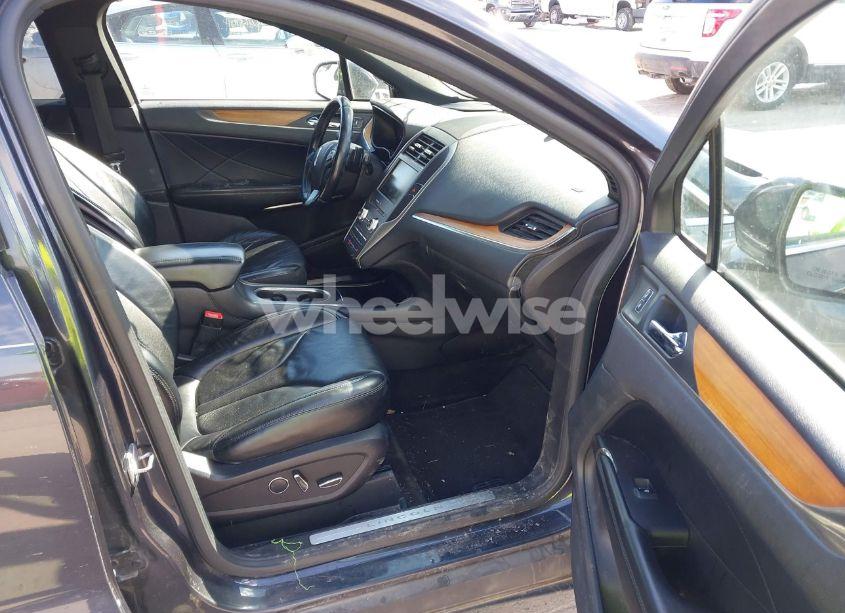 Photo 5 of 2015 Lincoln Mkc N/A (VIN 5LMTJ2AH9FUJ40570)