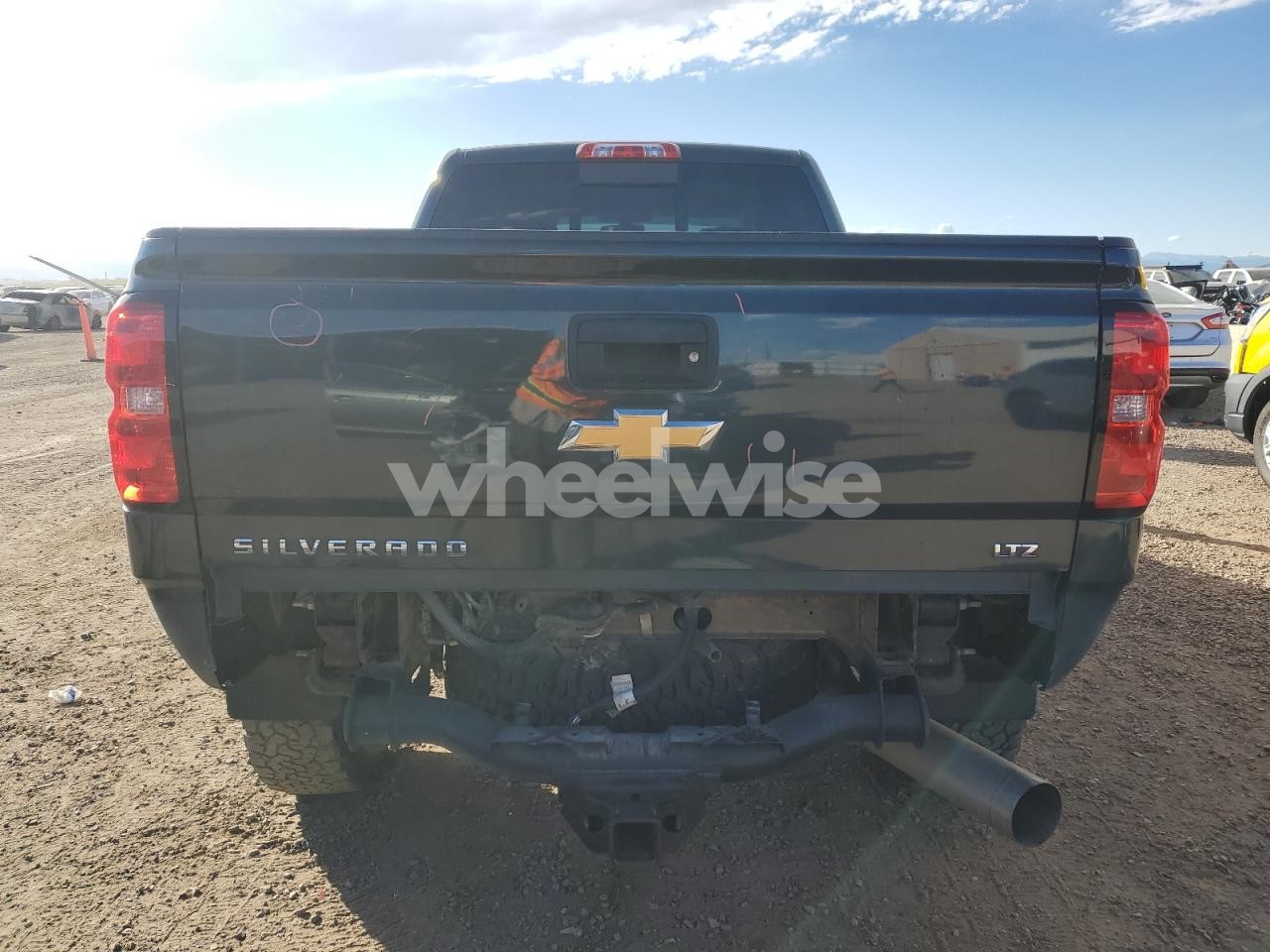 Photo 6 of 2019 CHEVROLET SILVERADO K2500 HEAVY DUTY LTZ (VIN 5LMTJ2DH3GUJ27097)