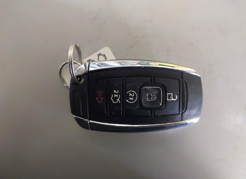 Photo 11 of 2017 Lincoln Mkc SELECT (VIN 5LMTJ2DH9HUL31338)