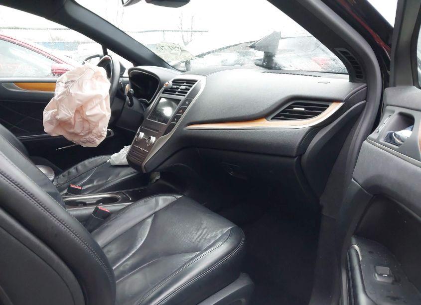Photo 5 of 2017 Lincoln Mkc RESERVE (VIN 5LMTJ3DH1HUL36670)