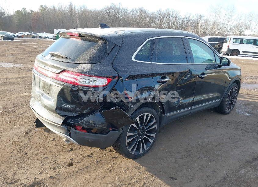 Photo 4 of 2019 Lincoln Mkc RESERVE (VIN 5LMTJ3DH1KUL01408)