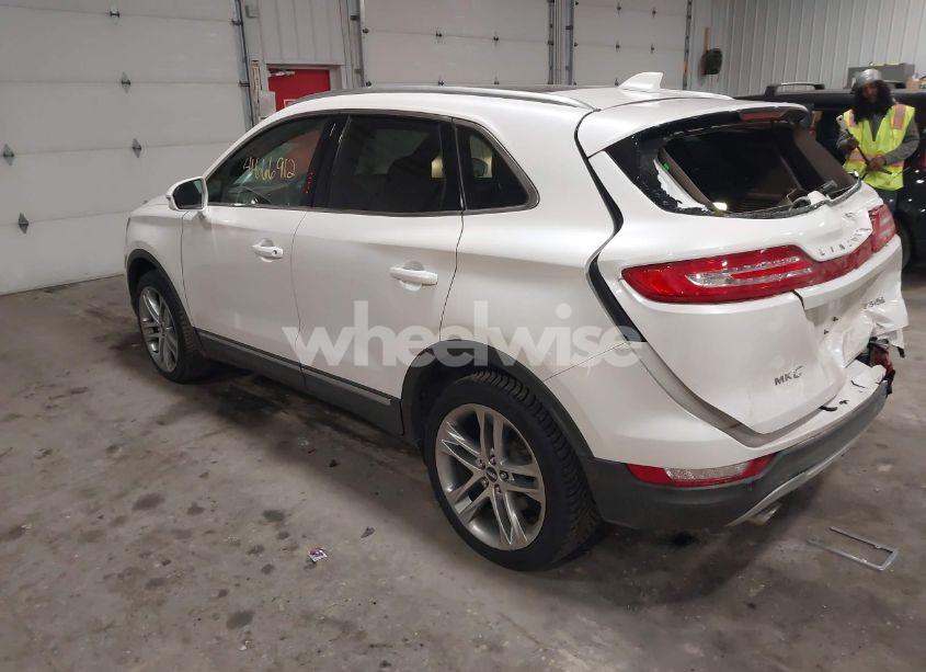 Photo 3 of 2016 Lincoln Mkc RESERVE (VIN 5LMTJ3DH2GUJ24052)