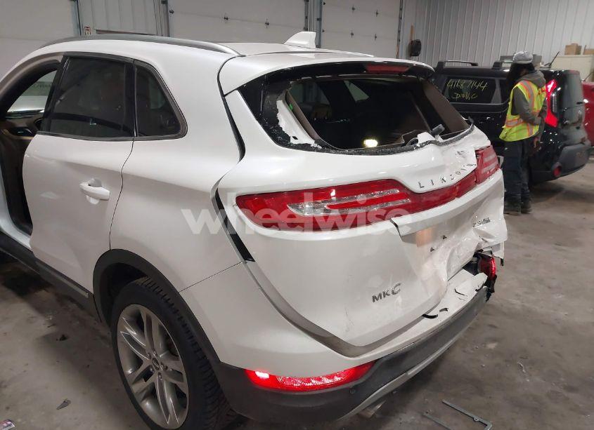 Photo 6 of 2016 Lincoln Mkc RESERVE (VIN 5LMTJ3DH2GUJ24052)