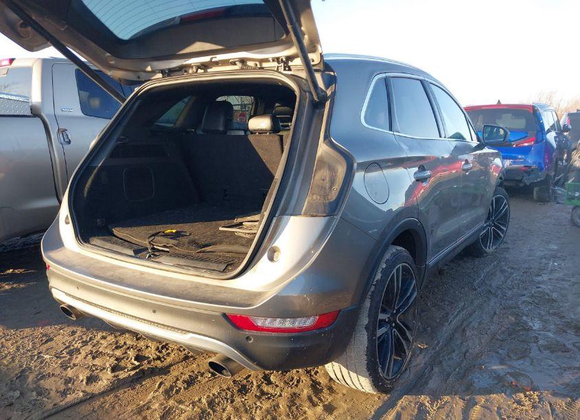 Photo 4 of 2017 Lincoln Mkc RESERVE (VIN 5LMTJ3DH3HUL11916)