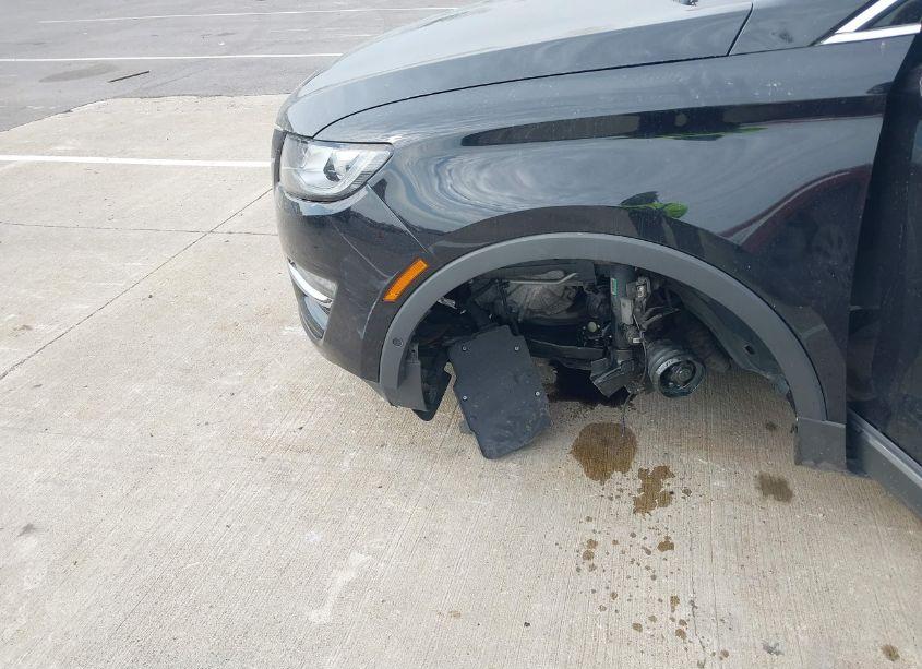 Photo 6 of 2019 Lincoln Mkc RESERVE (VIN 5LMTJ3DH5KUL08443)