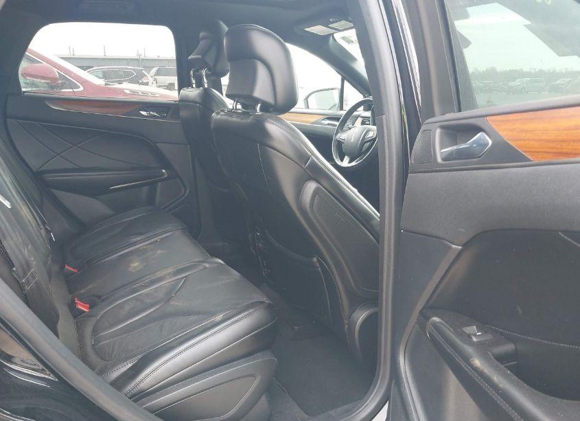 Photo 8 of 2019 Lincoln Mkc RESERVE (VIN 5LMTJ3DH5KUL08443)
