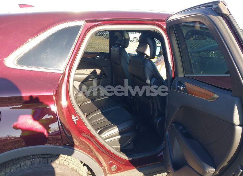 Photo 8 of 2019 Lincoln Mkc RESERVE (VIN 5LMTJ3DH6KUL09715)