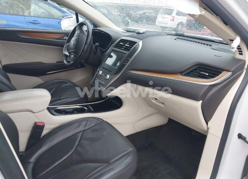 Photo 5 of 2016 Lincoln Mkc RESERVE (VIN 5LMTJ3DH8GUJ05599)