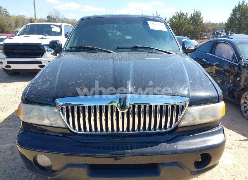 Photo 12 of 2002 Lincoln Blackwood N/A (VIN 5LTEW05A22KJ02863)
