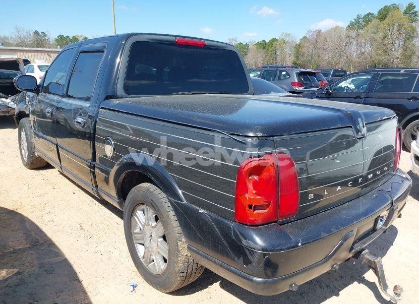 Photo 3 of 2002 Lincoln Blackwood N/A (VIN 5LTEW05A22KJ02863)