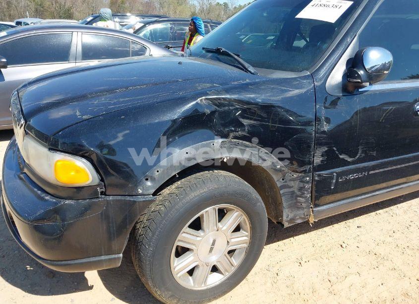 Photo 6 of 2002 Lincoln Blackwood N/A (VIN 5LTEW05A22KJ02863)