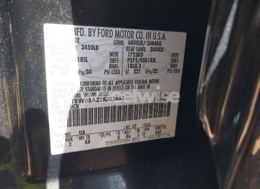 Photo 9 of 2002 Lincoln Blackwood N/A (VIN 5LTEW05A22KJ02863)