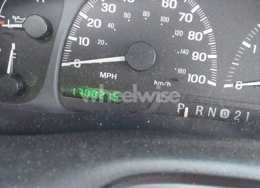 Photo 15 of 2002 Lincoln Blackwood N/A (VIN 5LTEW05A32KJ00765)