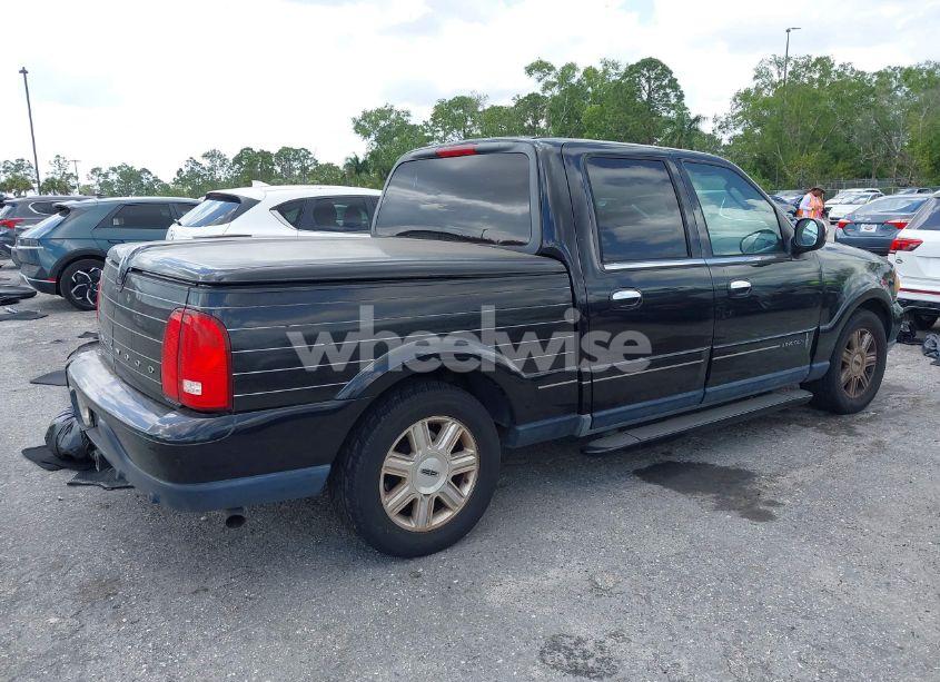 Photo 4 of 2002 Lincoln Blackwood N/A (VIN 5LTEW05A32KJ00765)