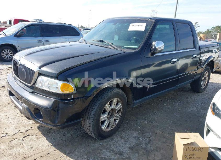 Photo 2 of 2002 Lincoln Blackwood N/A (VIN 5LTEW05A52KJ01819)