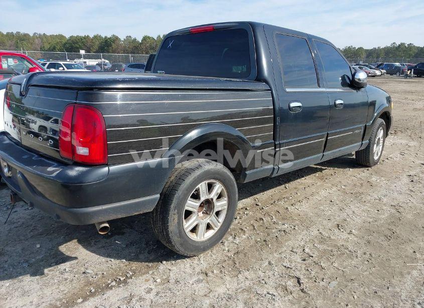 Photo 4 of 2002 Lincoln Blackwood N/A (VIN 5LTEW05A52KJ01819)