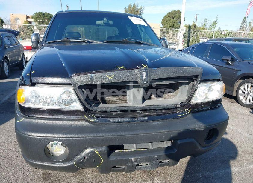 Photo 6 of 2002 Lincoln Blackwood N/A (VIN 5LTEW05A62KJ03322)