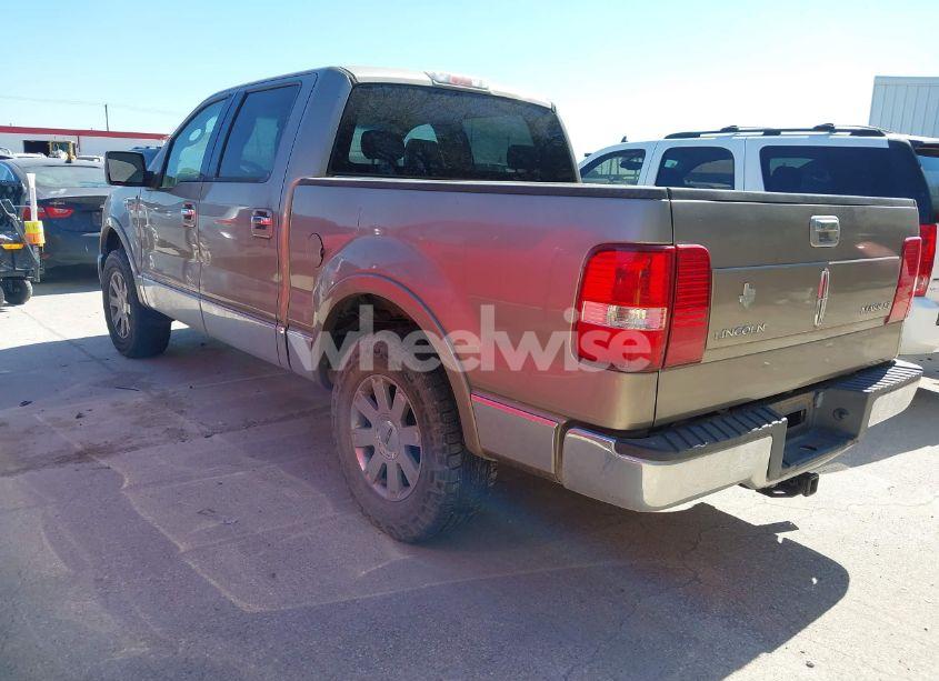 Photo 3 of 2006 Lincoln Mark LT (VIN 5LTPW16556FJ07344)