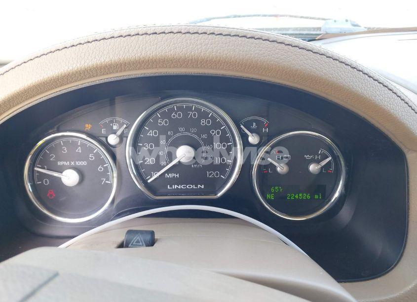 Photo 7 of 2006 Lincoln Mark LT (VIN 5LTPW16566FJ24346)