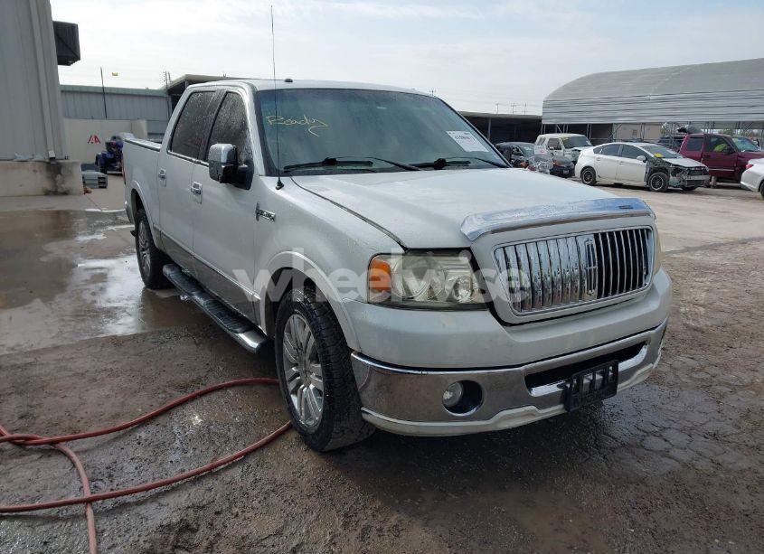 2006 Lincoln Mark LT (VIN 5LTPW16596FJ16175) main photo