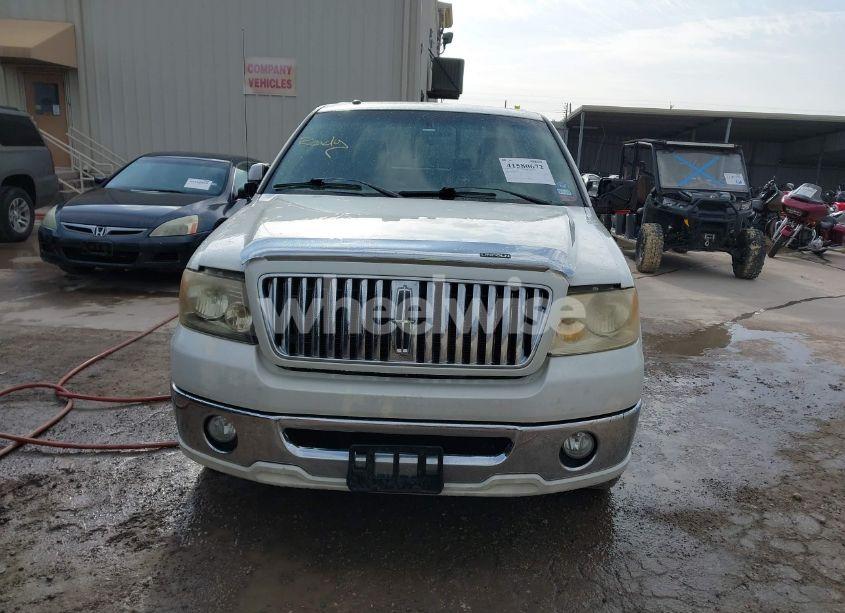 Photo 12 of 2006 Lincoln Mark LT (VIN 5LTPW16596FJ16175)