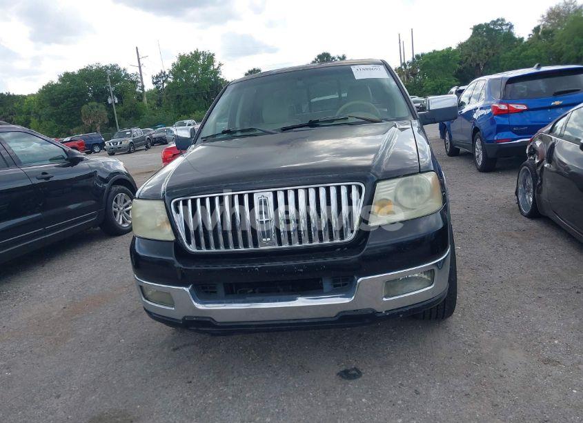 Photo 13 of 2006 Lincoln Mark LT (VIN 5LTPW165X6FJ01457)