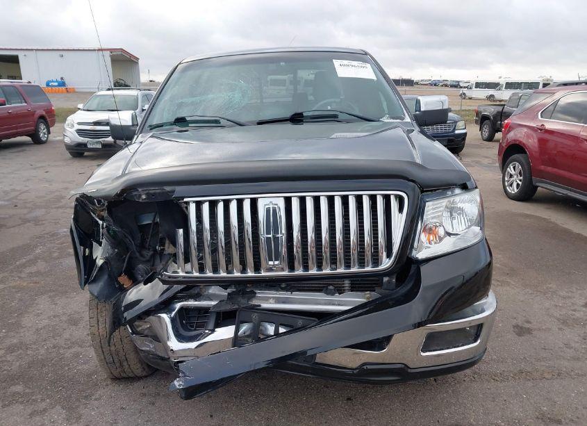 Photo 12 of 2006 Lincoln Mark LT (VIN 5LTPW18566FJ02540)