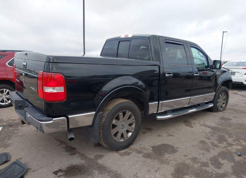 Photo 4 of 2006 Lincoln Mark LT (VIN 5LTPW18566FJ02540)