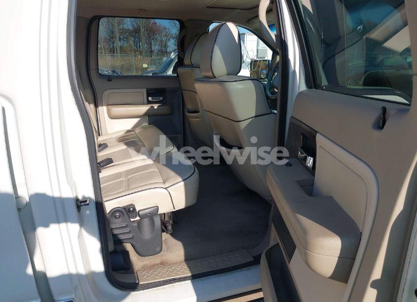 Photo 8 of 2006 Lincoln Mark LT (VIN 5LTPW18566FJ24165)