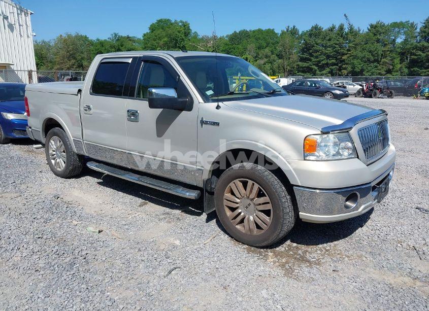 2006 Lincoln Mark LT (VIN 5LTPW18586FJ20487) main photo