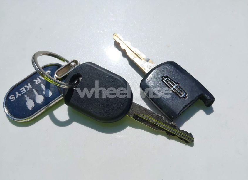 Photo 11 of 2006 Lincoln Mark LT (VIN 5LTPW18586FJ20487)