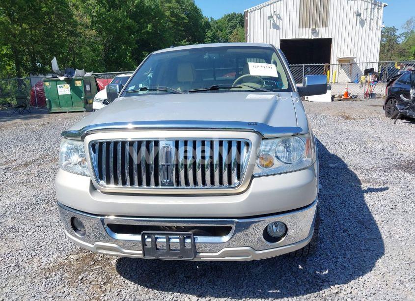 Photo 12 of 2006 Lincoln Mark LT (VIN 5LTPW18586FJ20487)