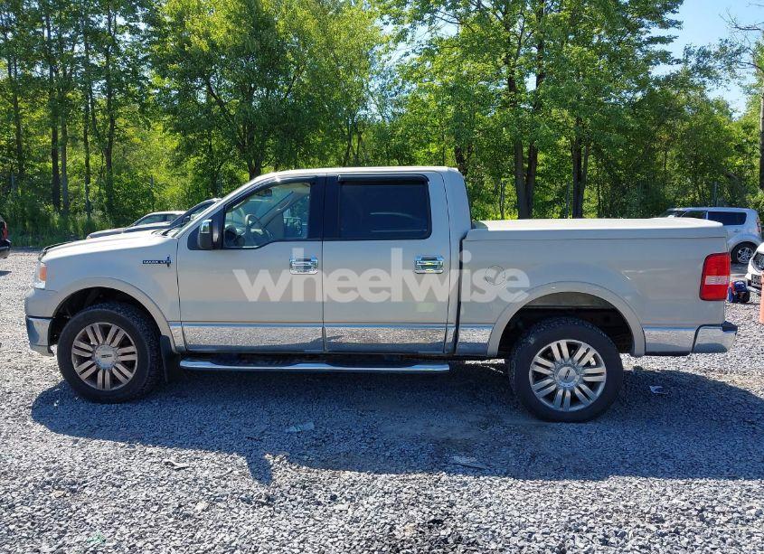 Photo 14 of 2006 Lincoln Mark LT (VIN 5LTPW18586FJ20487)