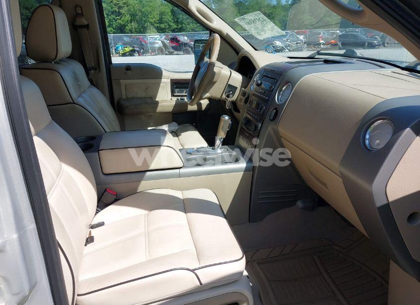 Photo 5 of 2006 Lincoln Mark LT (VIN 5LTPW18586FJ20487)