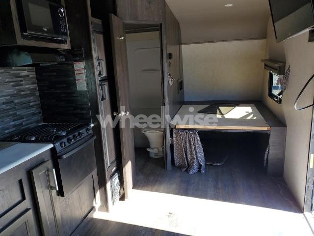 Photo 4 of 2020 KEYSTERVCO BULLET N/A (VIN 5LZBE2023LR017465)